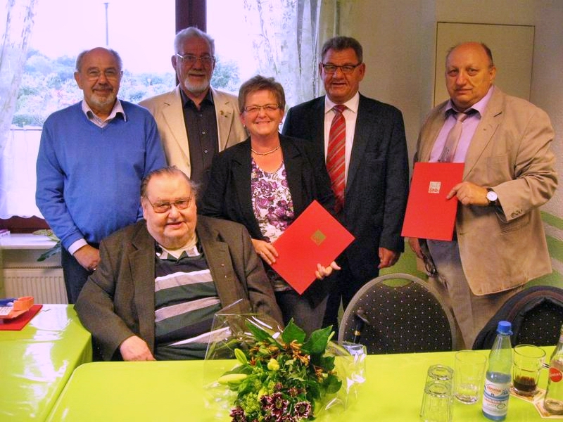Hinten von links: Uwe Umbach, Klaus Dieter Kaschlaw, Barbara Bogdon, Uwe Frankenberger, Helmut Dornemann. Vorn: Hans Dieter Seiler